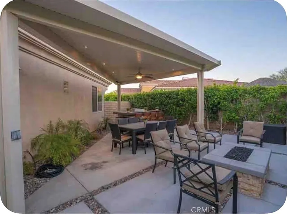 5 bed, 3.5 bath, 3207 sqft, $8,900 — Photo 3