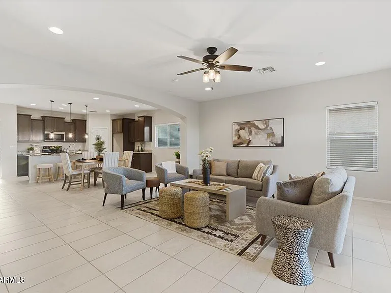 3745 N Astoria Dr — Photo 15