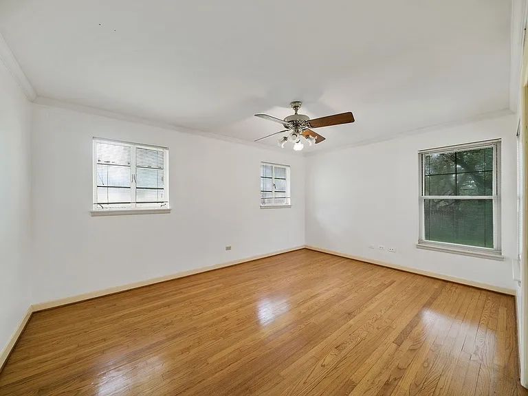112 Sunway Dr — Photo 17