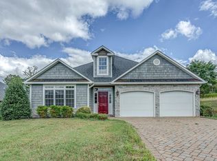 320 Firstwatch Dr, Moneta, VA 24121