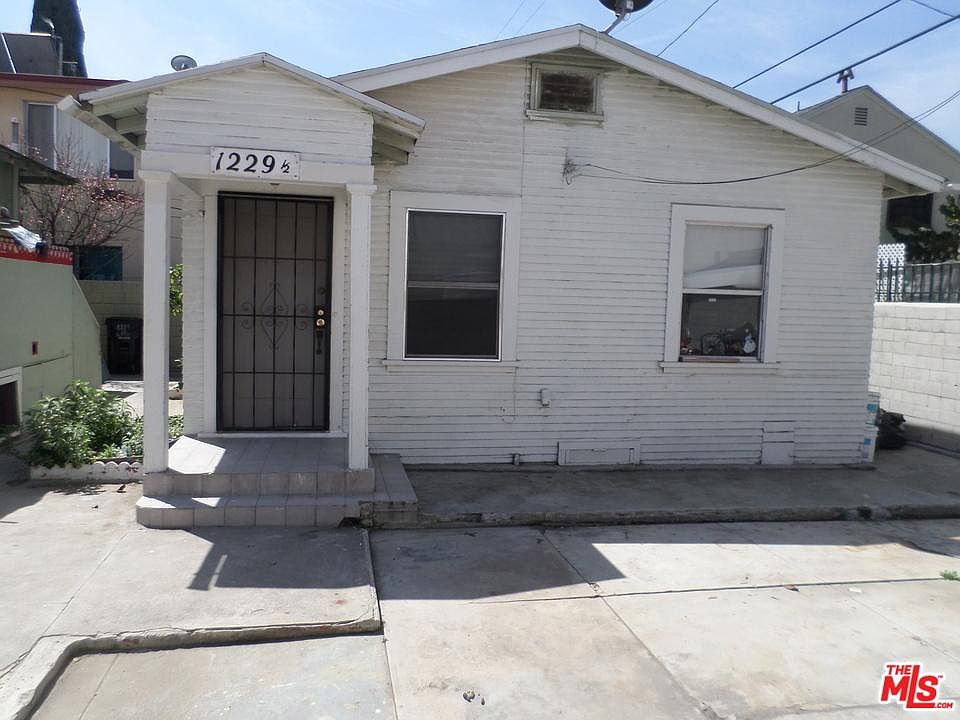 1st image of 1229 Tamarind Ave