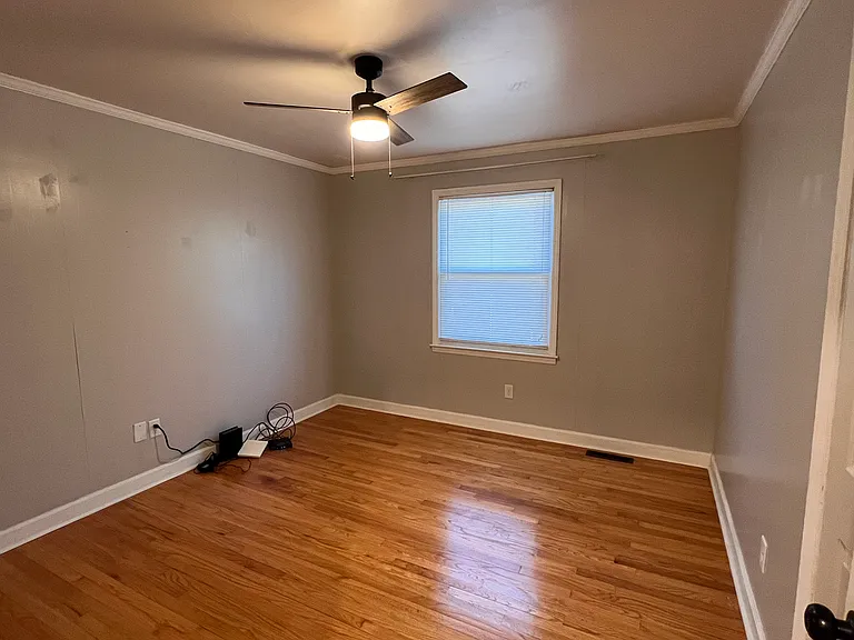 411 New Perry Rd — Photo 9