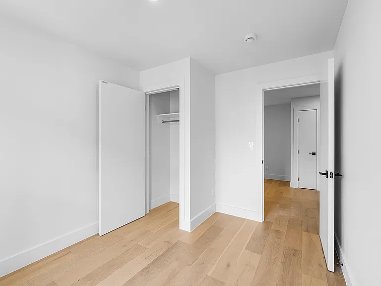 236 W 15th St #31 — Photo 12