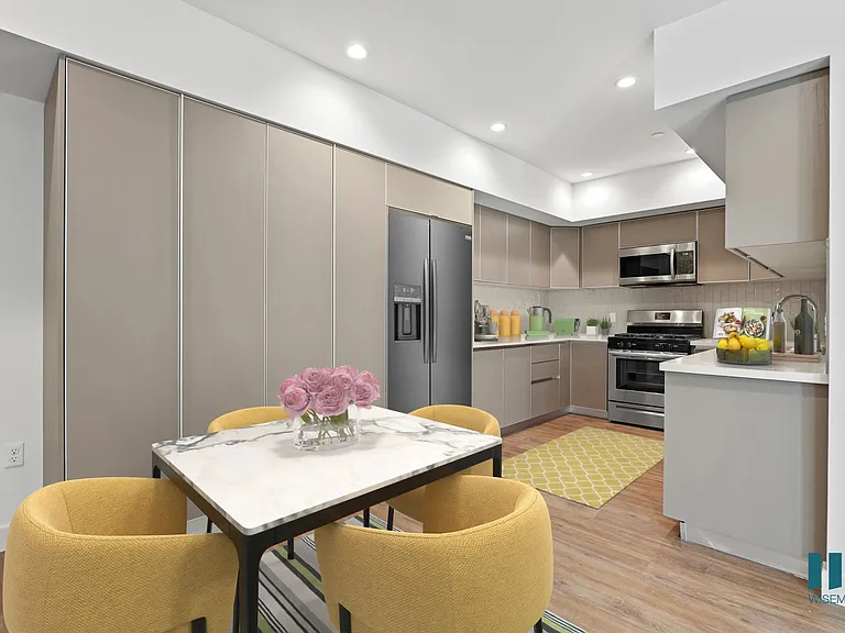 Full-Size Kitchen with a Surplus of Cabinet Storage