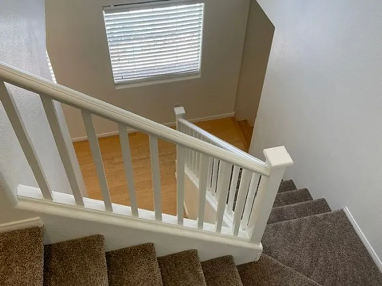 251 Queens Ct — Photo 12