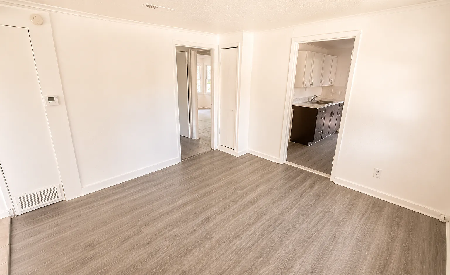 3 bed, $1,250 — Photo 2