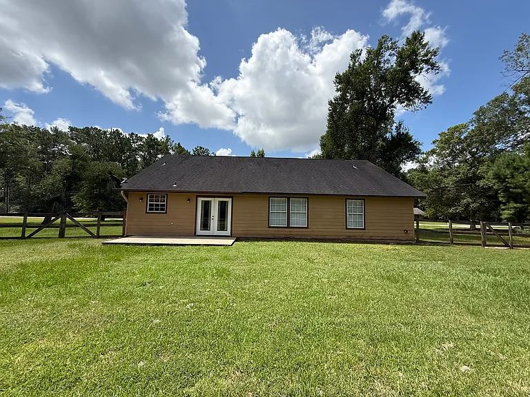 165 Southland Dr — Photo 17