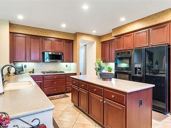 2nd image of 2967 Mangular Ave