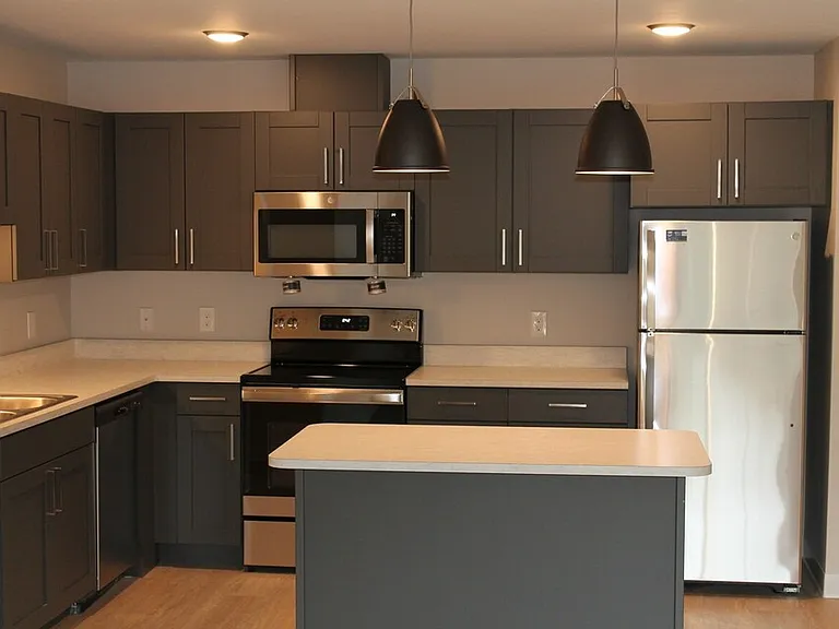 526 Maynard Ave NW — Photo 11