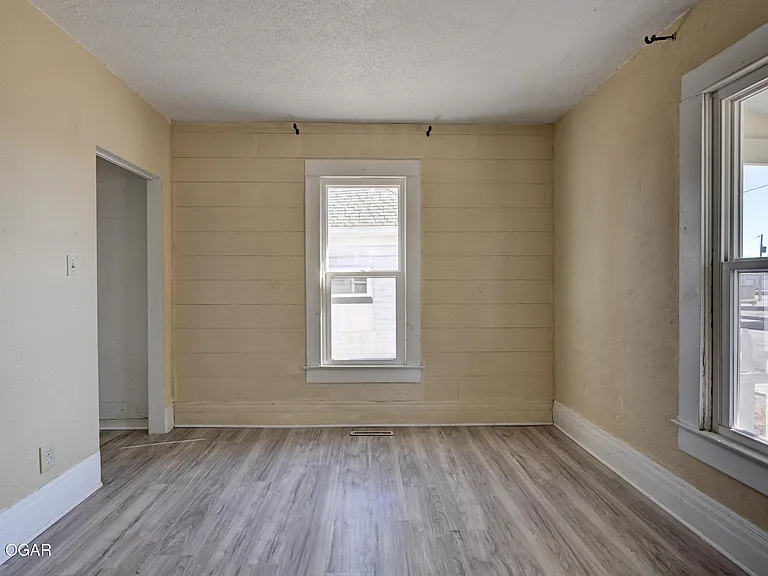 1417 W A St — Photo 8