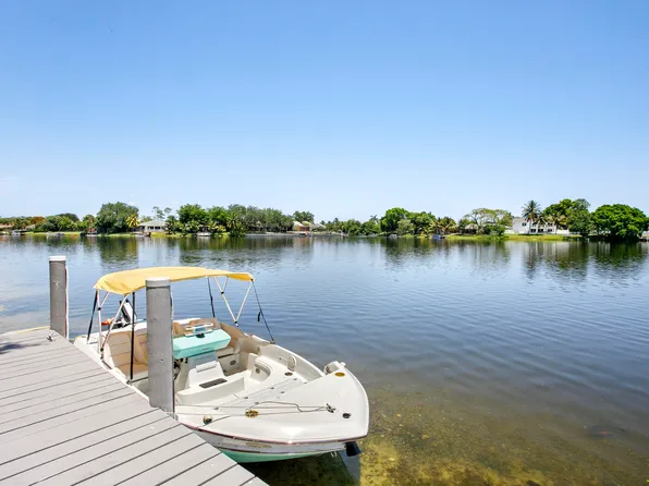 1136 Lake Breeze Drive, Wellington, FL 33414