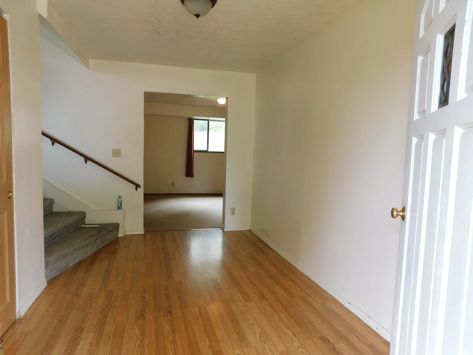5 bed, 2.5 bath, 2280 sqft, $3,950 — Photo 4