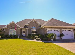105 Heather Ln, Muscle Shoals, AL 35661