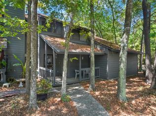 25 Sawmill Grove Ln, Spring, TX 77380