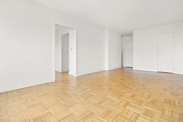 Rented by Compass | media 7