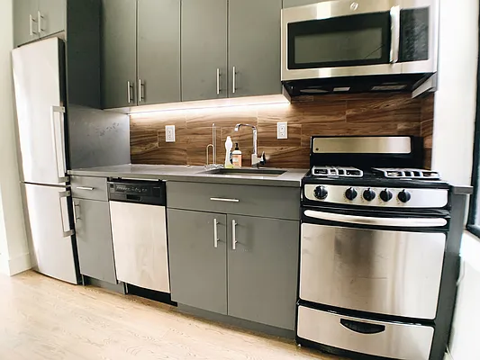 Rented by Bohemia Realty Group | media 4