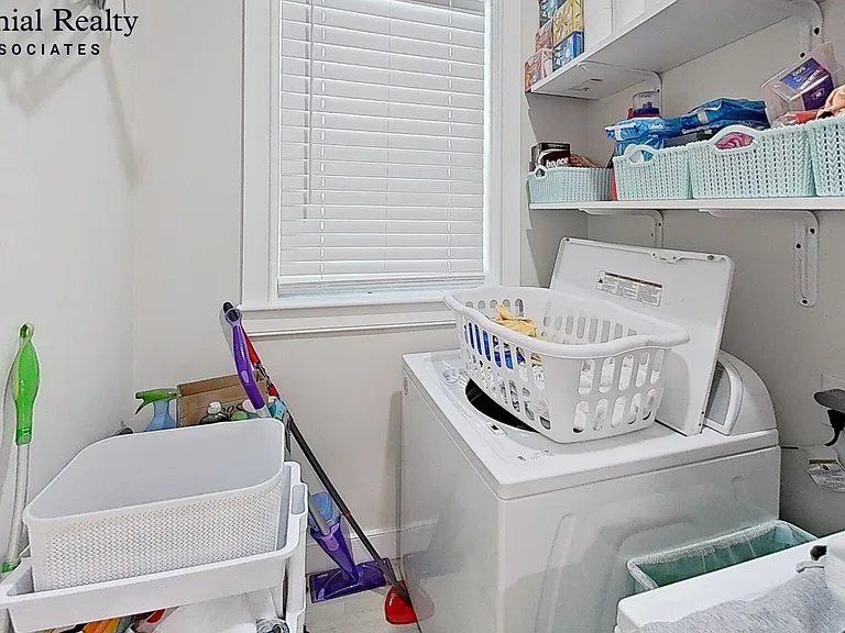 28 Woodrow Ave #2 — Photo 22