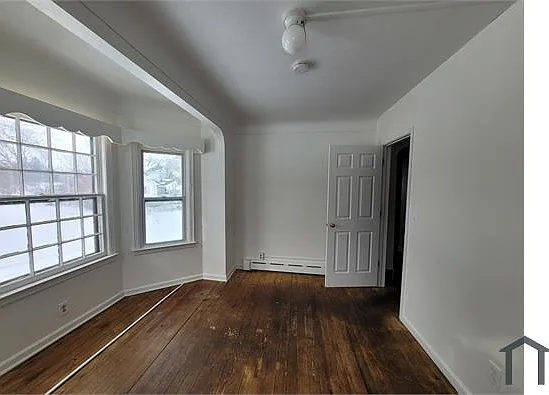 2458 Gibson St #1 — Photo 14
