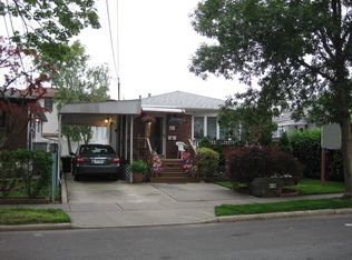 410 Adelaide Ave, Staten Island, NY 10306