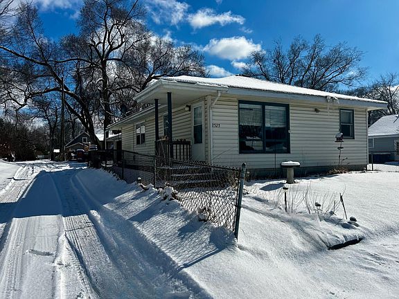 3rd image of 2525 Vigo St