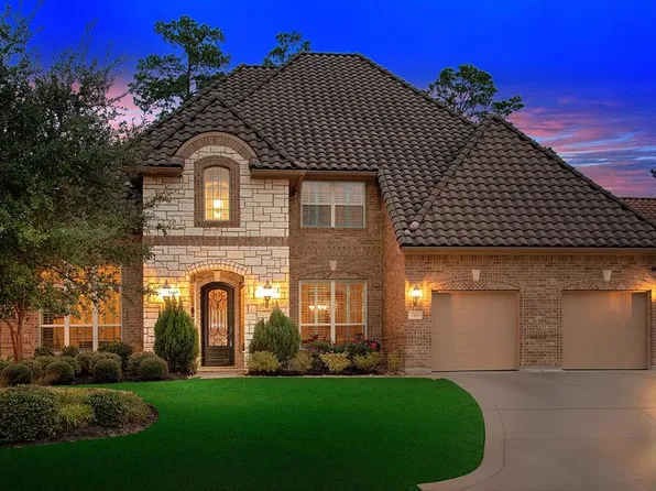 15614 Lake Iris Dr, Houston, TX 77070