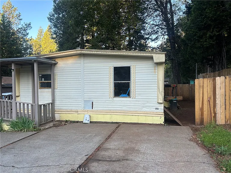 14435 Skyway — Photo 2