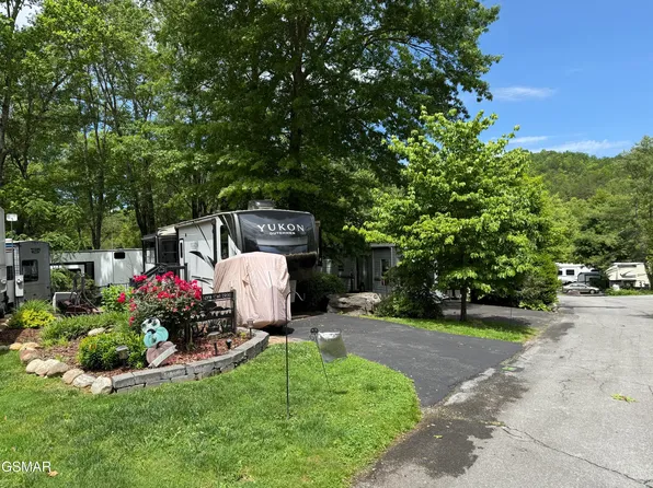 4229 E Pkwy #84, Gatlinburg, TN 37738