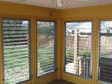 4 bed, 2600 sqft, $2,400 — Photo 3