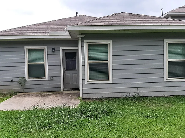 911 Cobalt Crest Ln — Photo 12