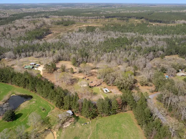 6 Jess Williams Rd, Poplarville, MS 39470