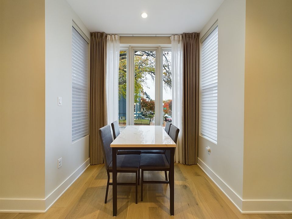 Front bay window