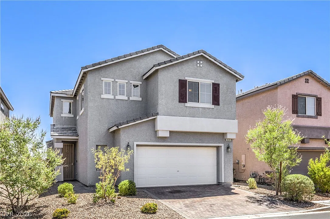 4 bed, 2.5 bath, 2484 sqft, $2,500 — Photo 3