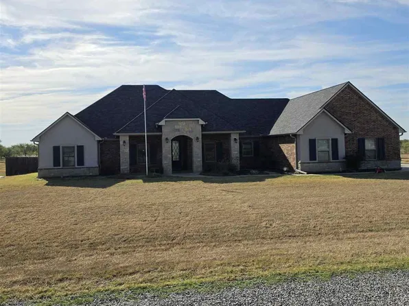 145 SW Elk Creek Loop, Cache, OK 73527