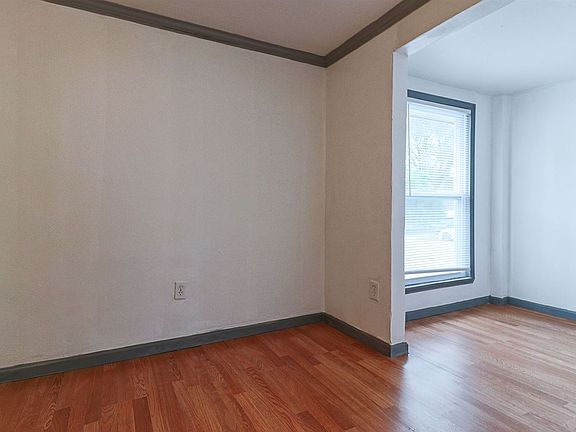 10501 E. 10th St.-19