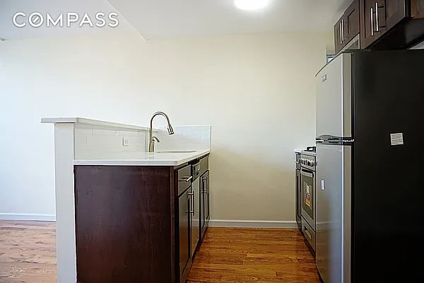 Rented by Compass | media 10