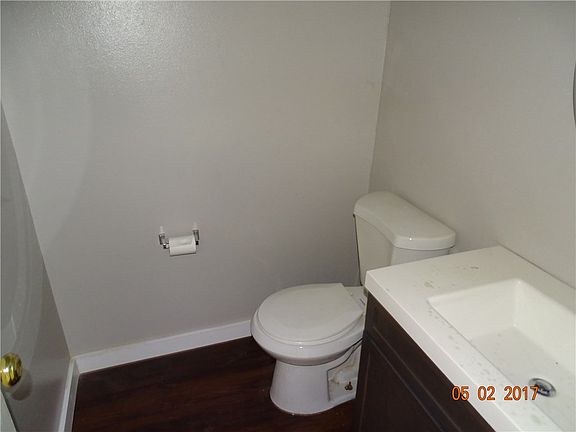 5th image of 3213 Northeast Dr