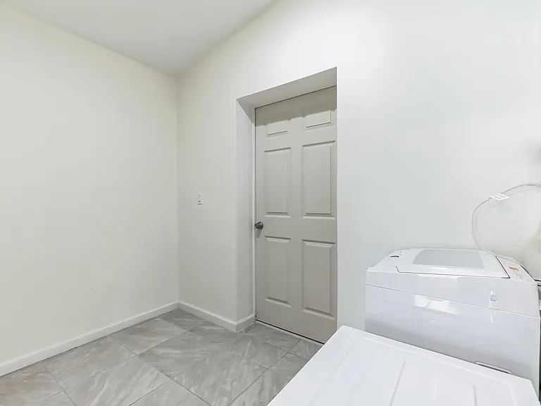 13961 SW 156th Ter #1 — Photo 5