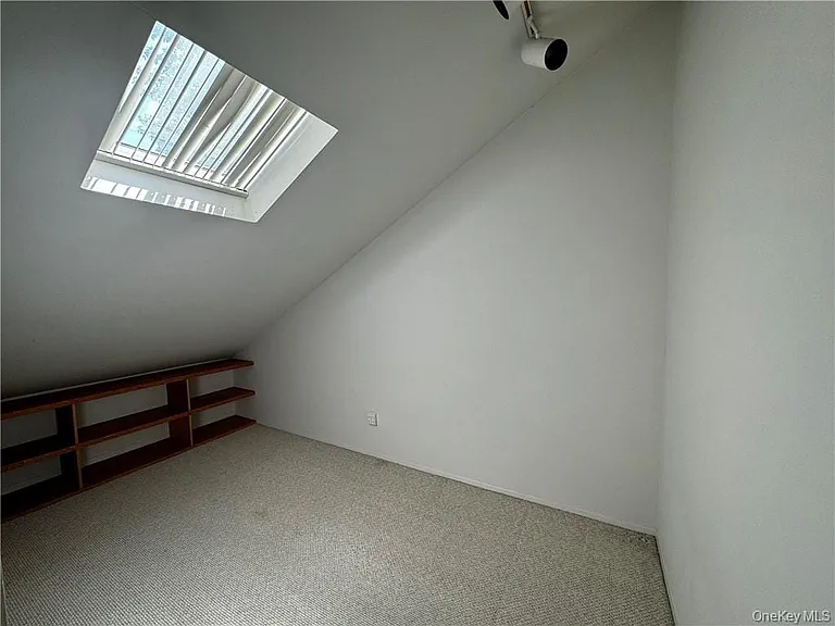 17 Rambling Brook Rd — Photo 24