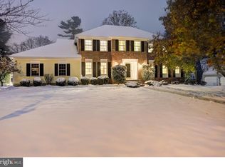 4 Fitzcharles Dr, Pennington, NJ