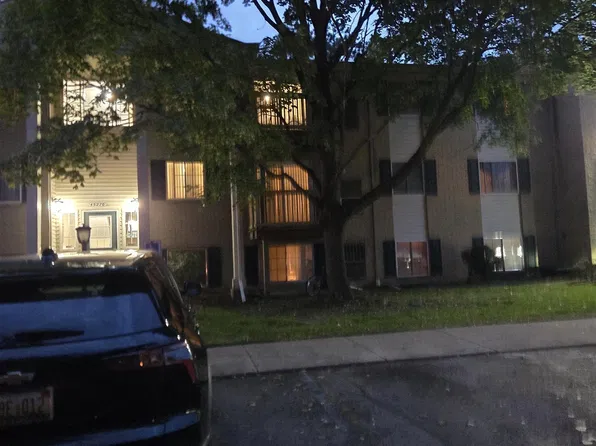 45210 Keding St APT 303, Utica, MI 48317