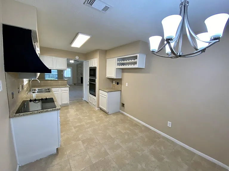 8646 Sunny Ridge Dr — Photo 6