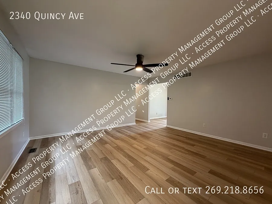 Sharp 3 Bedroom home in Portage! — Photo 2