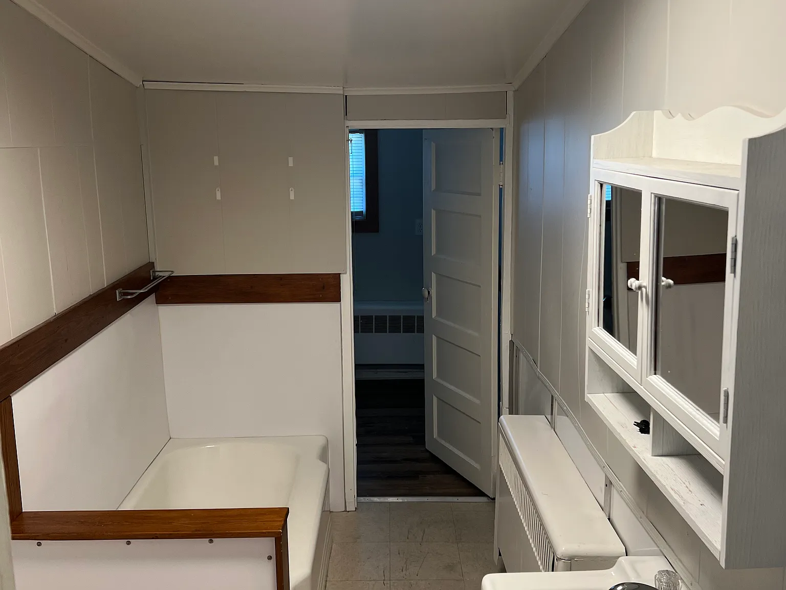 2 bed, 1696 sqft, $1,700 — Photo 3