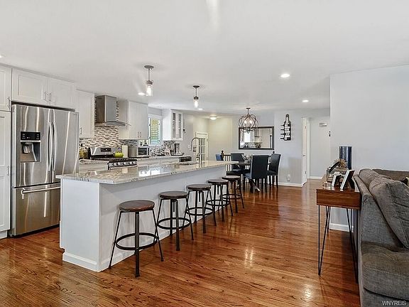 3rd image of 41 Banko Dr