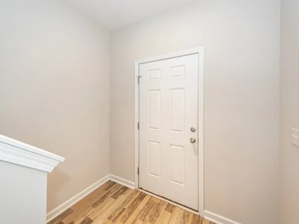 484 Truman Dr, Goose Creek, SC 29445