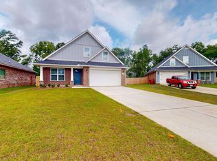 3900 Shady Grove Dr, Pace, FL 32571
