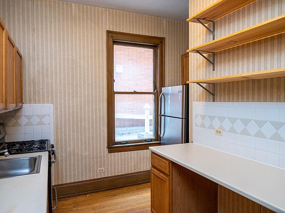 5th image of 120 N Oak Park Ave APT 228