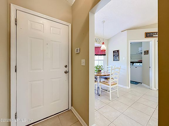 5th image of 9243 DALE VIEW Lane W