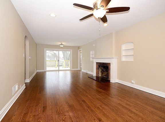 2nd image of 613 S Cornell Ave