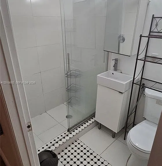 1611 Michigan Ave #4 — Photo 12